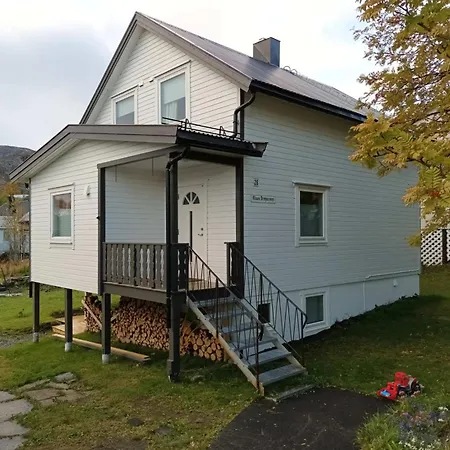 民宿 Great Natalie's Skjervoy